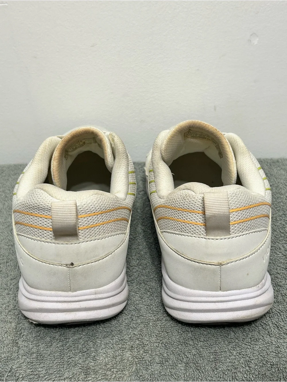 Vionic Ruvi Gored Lace Sneakers Cloud Womens Size 9